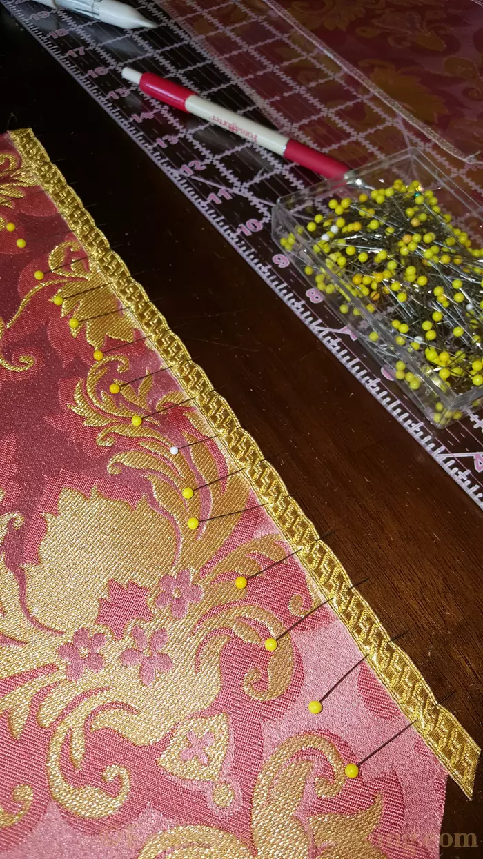 https://blog.ecclesiasticalsewing.com/wp-content/uploads/2019/05/Making-church-vestments-Ecclesiatical-Sewing.webp