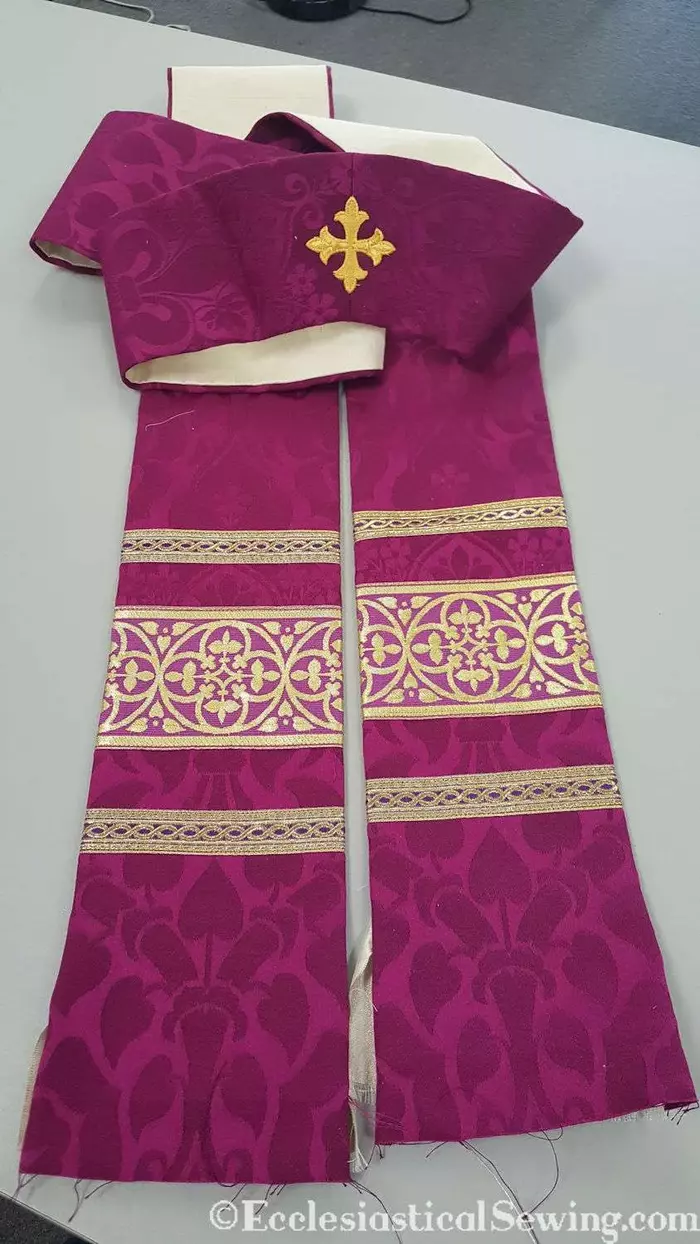 pastor stole liturgical garment vestment deep pink magenta burgundy fuchsia silk brocade embroidery cross needlework pattern floral gold trim