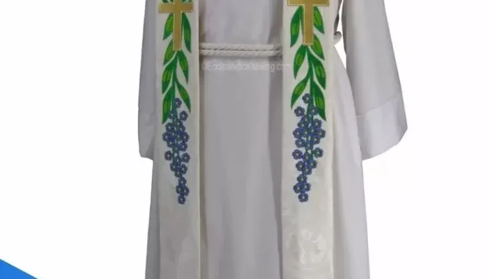 Pastor and Priest Stoles: The One with the Forget-Me-Nots
