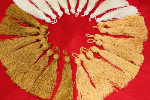 Selecting Tassels for Stole Ends
