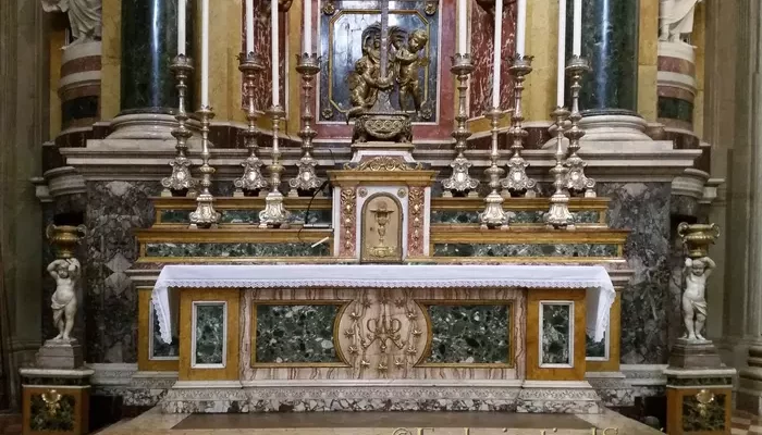 Altar and Reredos Chiesa di S. Maria Della Vita Bologna A