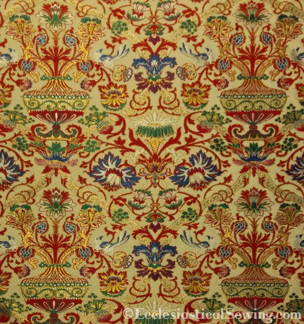 Coronation tapestry fabric Aragon Lurex