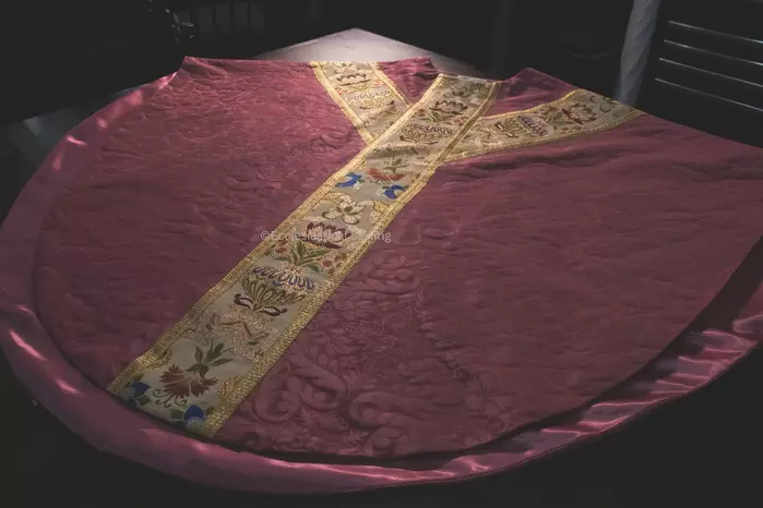 Chasuble Rose Colored