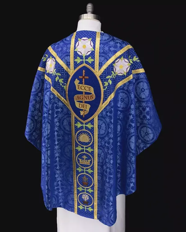 Ecce Agnus Dei Advent Chasuble