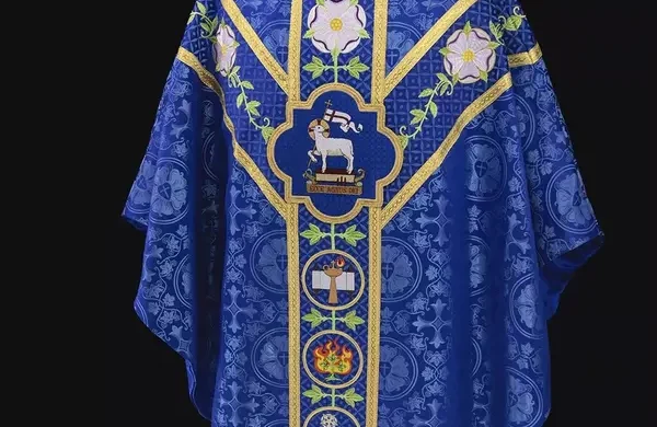 Ecce Agnus Dei Advent Chasuble